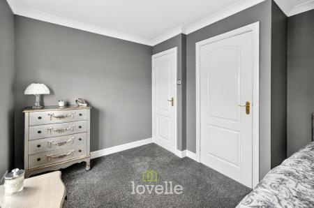 4 bedroom Detached house for sale in Tintagel Way, New Waltham, DN36
