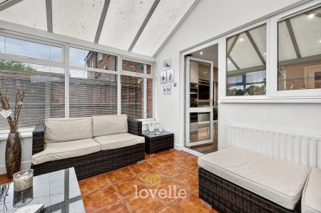 4 bedroom Detached house for sale in Tintagel Way, New Waltham, DN36