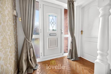 4 bedroom Detached house for sale in Tintagel Way, New Waltham, DN36