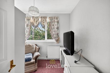 3 bedroom Semi-detached house for sale in Weelsby View, New Waltham, DN36