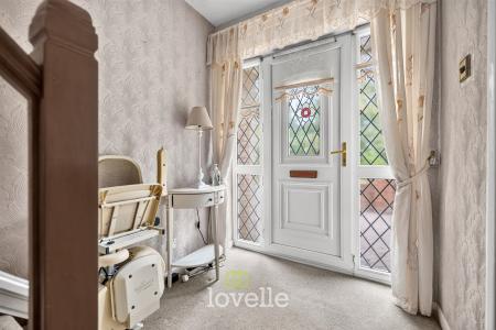 3 bedroom Semi-detached house for sale in Weelsby View, New Waltham, DN36