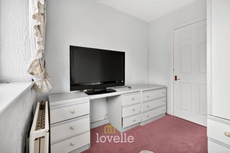 3 bedroom Semi-detached house for sale in Weelsby View, New Waltham, DN36