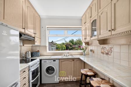 2 bedroom Detached bungalow for sale in Derwent Drive, Humberston, DN36
