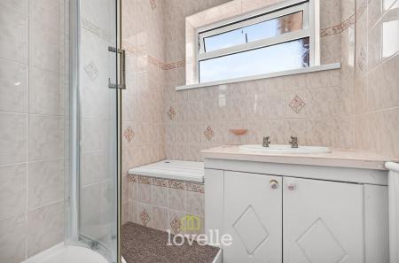 2 bedroom Detached bungalow for sale in Derwent Drive, Humberston, DN36