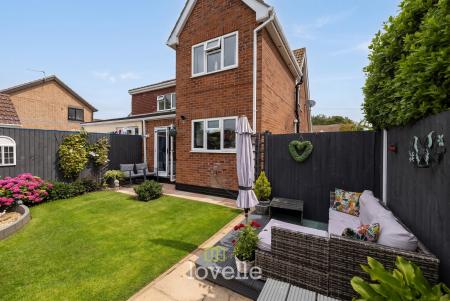3 bedroom Semi-detached house for sale in Inghams Road, Tetney, DN36