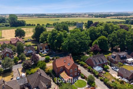 6 bedroom Detached house for sale in Church View, Tetney, DN36