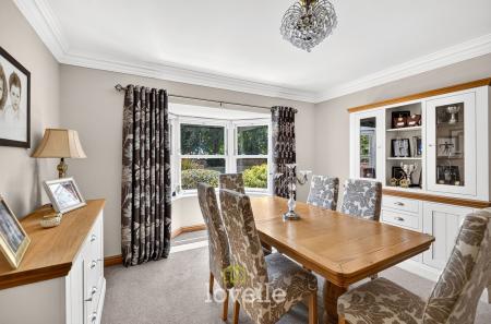 6 bedroom Detached house for sale in Church View, Tetney, DN36