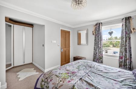 6 bedroom Detached house for sale in Church View, Tetney, DN36