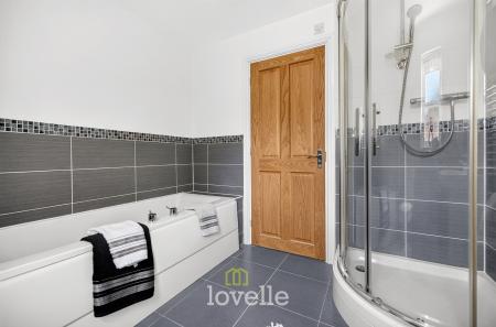 6 bedroom Detached house for sale in Church View, Tetney, DN36