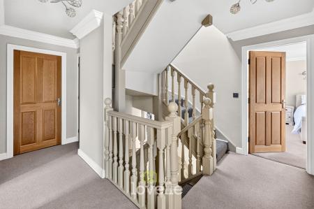 6 bedroom Detached house for sale in Church View, Tetney, DN36