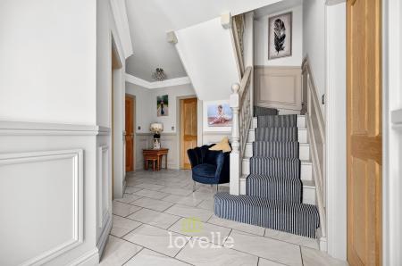6 bedroom Detached house for sale in Church View, Tetney, DN36