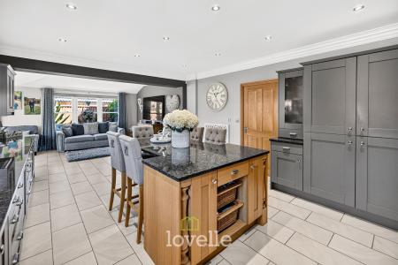 6 bedroom Detached house for sale in Church View, Tetney, DN36