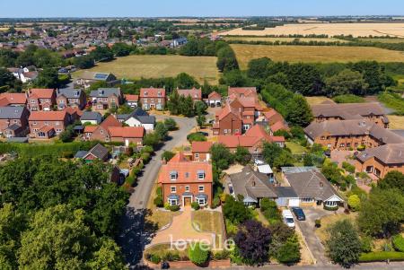 6 bedroom Detached house for sale in Church View, Tetney, DN36