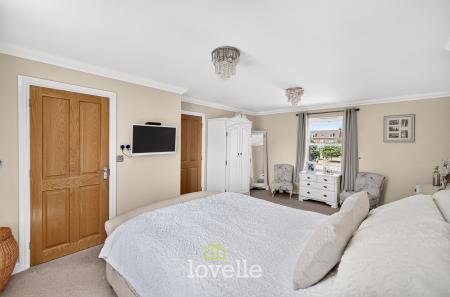 6 bedroom Detached house for sale in Church View, Tetney, DN36