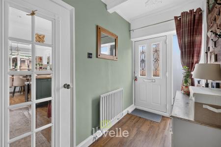 2 bedroom Semi-detached bungalow for sale in Fleetway, North Cotes, DN36