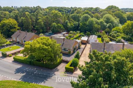 2 bedroom Semi-detached bungalow for sale in Fleetway, North Cotes, DN36
