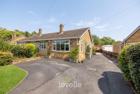 2 bedroom Semi-detached bungalow for sale in Fleetway, North Cotes, DN36