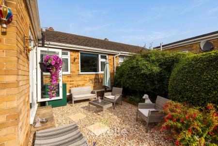 2 bedroom Semi-detached bungalow for sale in Fleetway, North Cotes, DN36