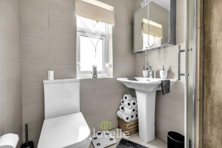 3 bedroom Semi-detached house for sale in Parris Place, Cleethorpes, DN35