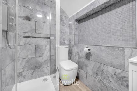 6 bedroom Detached house for sale in Northway, Fulstow, LN11