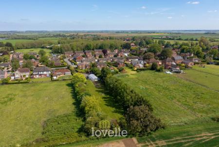 6 bedroom Detached house for sale in Northway, Fulstow, LN11