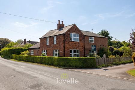 6 bedroom Detached house for sale in Northway, Fulstow, LN11