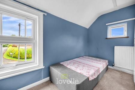 6 bedroom Detached house for sale in Northway, Fulstow, LN11