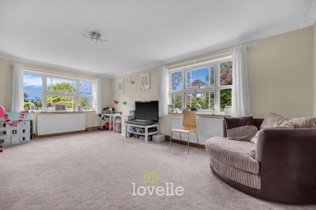 6 bedroom Detached house for sale in Northway, Fulstow, LN11