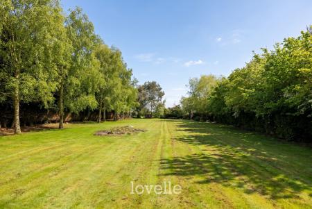 6 bedroom Detached house for sale in Northway, Fulstow, LN11