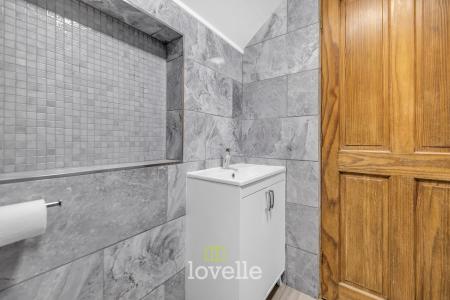 6 bedroom Detached house for sale in Northway, Fulstow, LN11