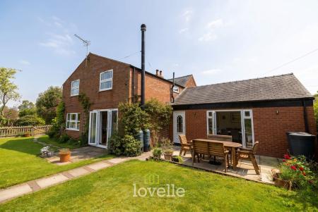 6 bedroom Detached house for sale in Northway, Fulstow, LN11