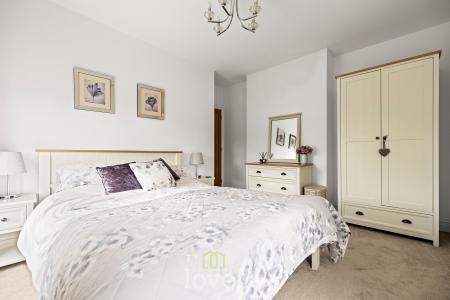 3 bedroom Semi-detached house for sale in Tetney Lock Road, Tetney, DN36