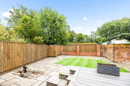3 bedroom Semi-detached house for sale in Tetney Lock Road, Tetney, DN36