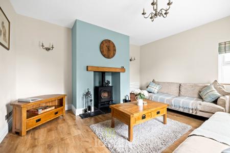 3 bedroom Semi-detached house for sale in Tetney Lock Road, Tetney, DN36