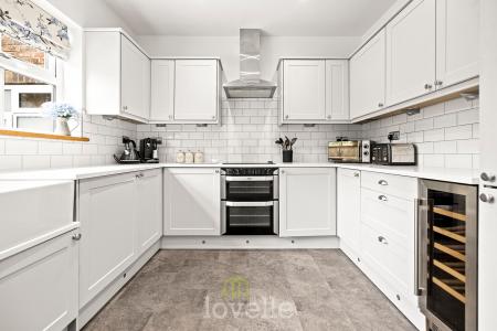 3 bedroom Semi-detached house for sale in Tetney Lock Road, Tetney, DN36