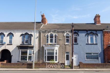 5 bedroom Terraced House for sale in Grimsby Road, Cleethorpes, DN35