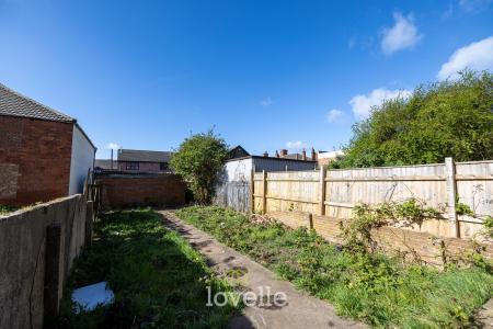 5 bedroom Terraced House for sale in Grimsby Road, Cleethorpes, DN35