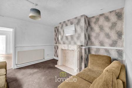 5 bedroom Terraced House for sale in Grimsby Road, Cleethorpes, DN35