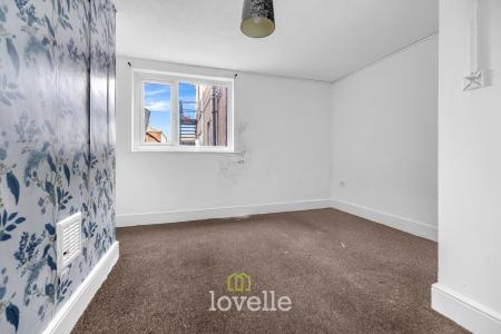 5 bedroom Terraced House for sale in Grimsby Road, Cleethorpes, DN35