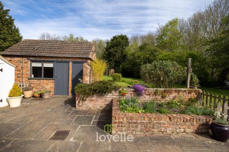 3 bedroom Detached house for sale in Main Street, Fulstow, LN11