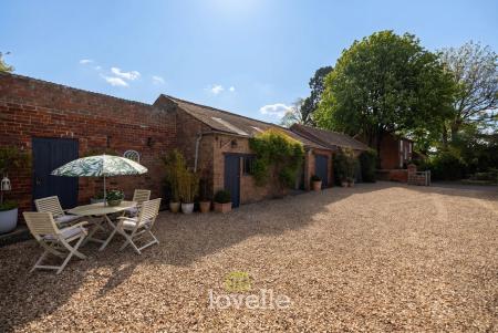 3 bedroom Detached house for sale in Main Street, Fulstow, LN11