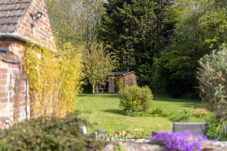 3 bedroom Detached house for sale in Main Street, Fulstow, LN11