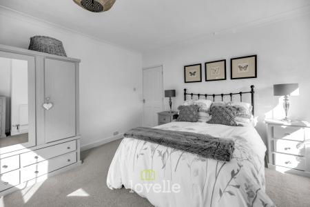 3 bedroom Detached house for sale in Main Street, Fulstow, LN11