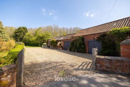 3 bedroom Detached house for sale in Main Street, Fulstow, LN11