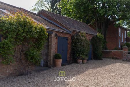 3 bedroom Detached house for sale in Main Street, Fulstow, LN11