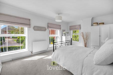 3 bedroom Detached house for sale in Main Street, Fulstow, LN11