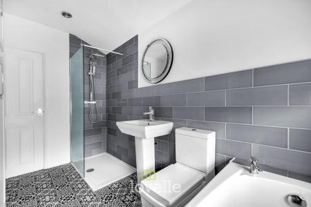 3 bedroom Detached house for sale in Main Street, Fulstow, LN11
