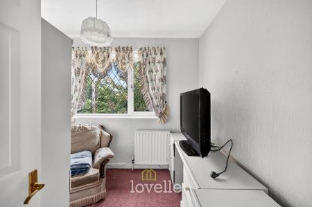 3 bedroom Semi-detached house for sale in Weelsby View, New Waltham, DN36