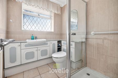 3 bedroom Semi-detached house for sale in Weelsby View, New Waltham, DN36