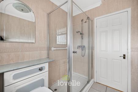 3 bedroom Semi-detached house for sale in Weelsby View, New Waltham, DN36